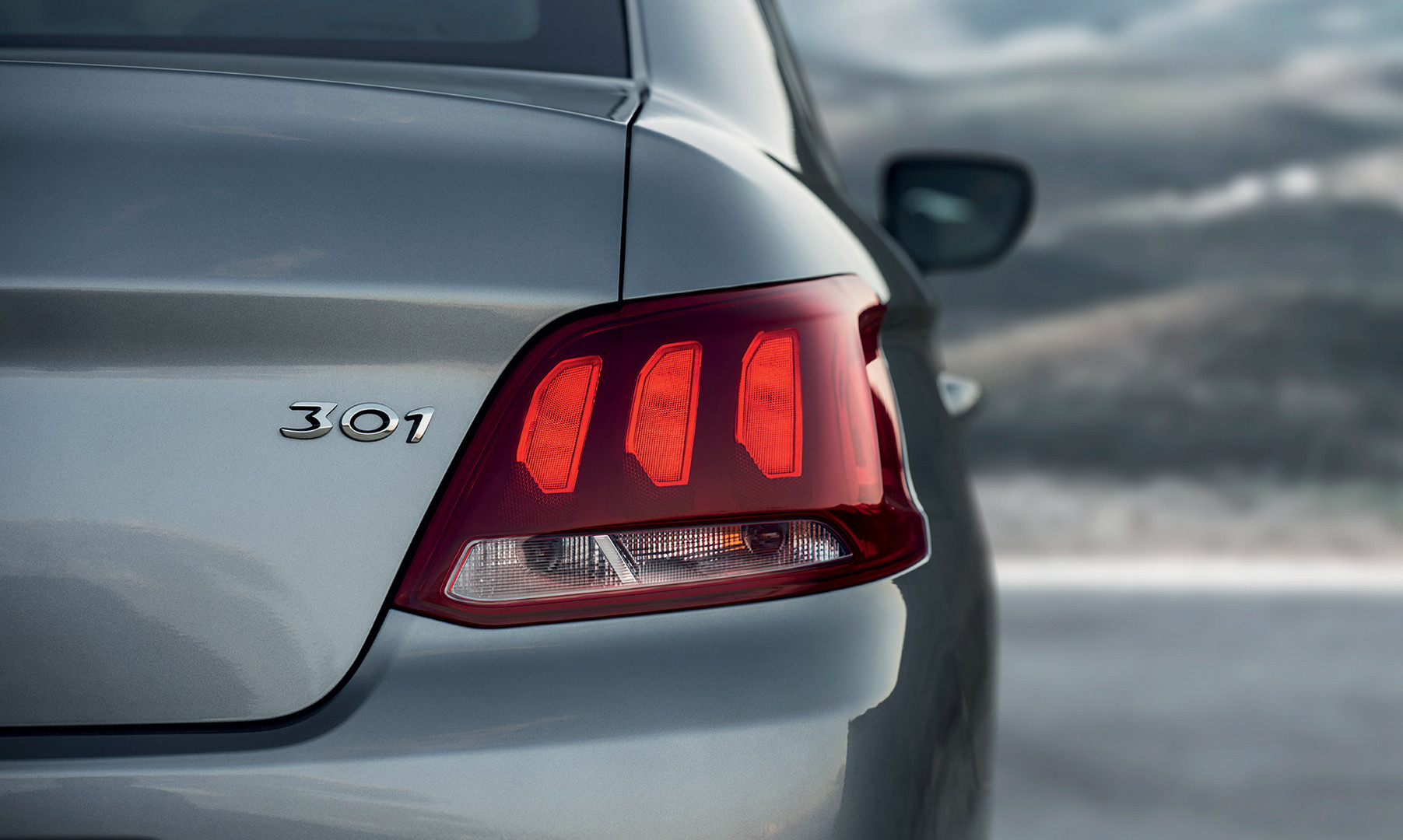 Подлокотник peugeot 301
