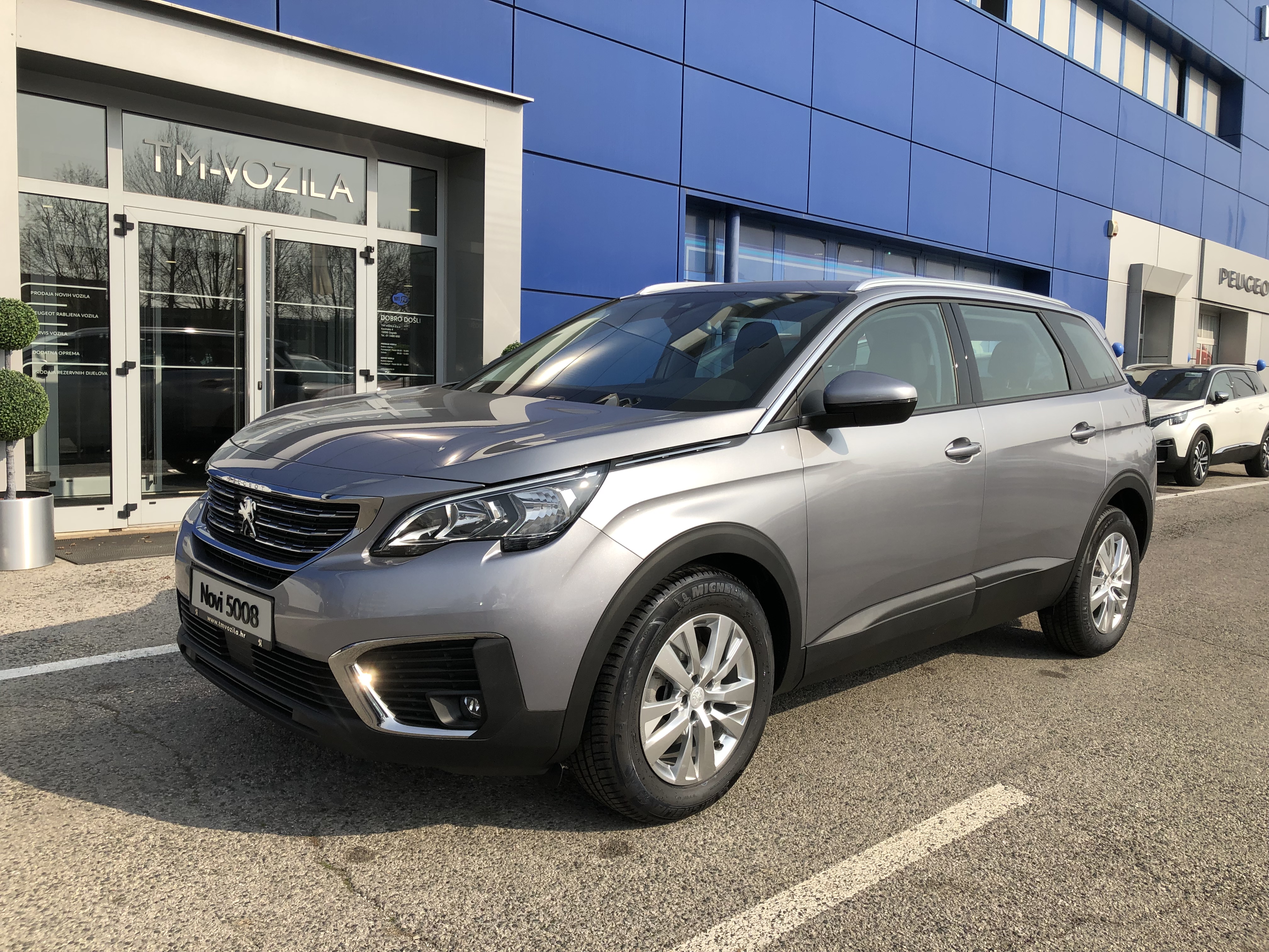 Peugeot 5008 active