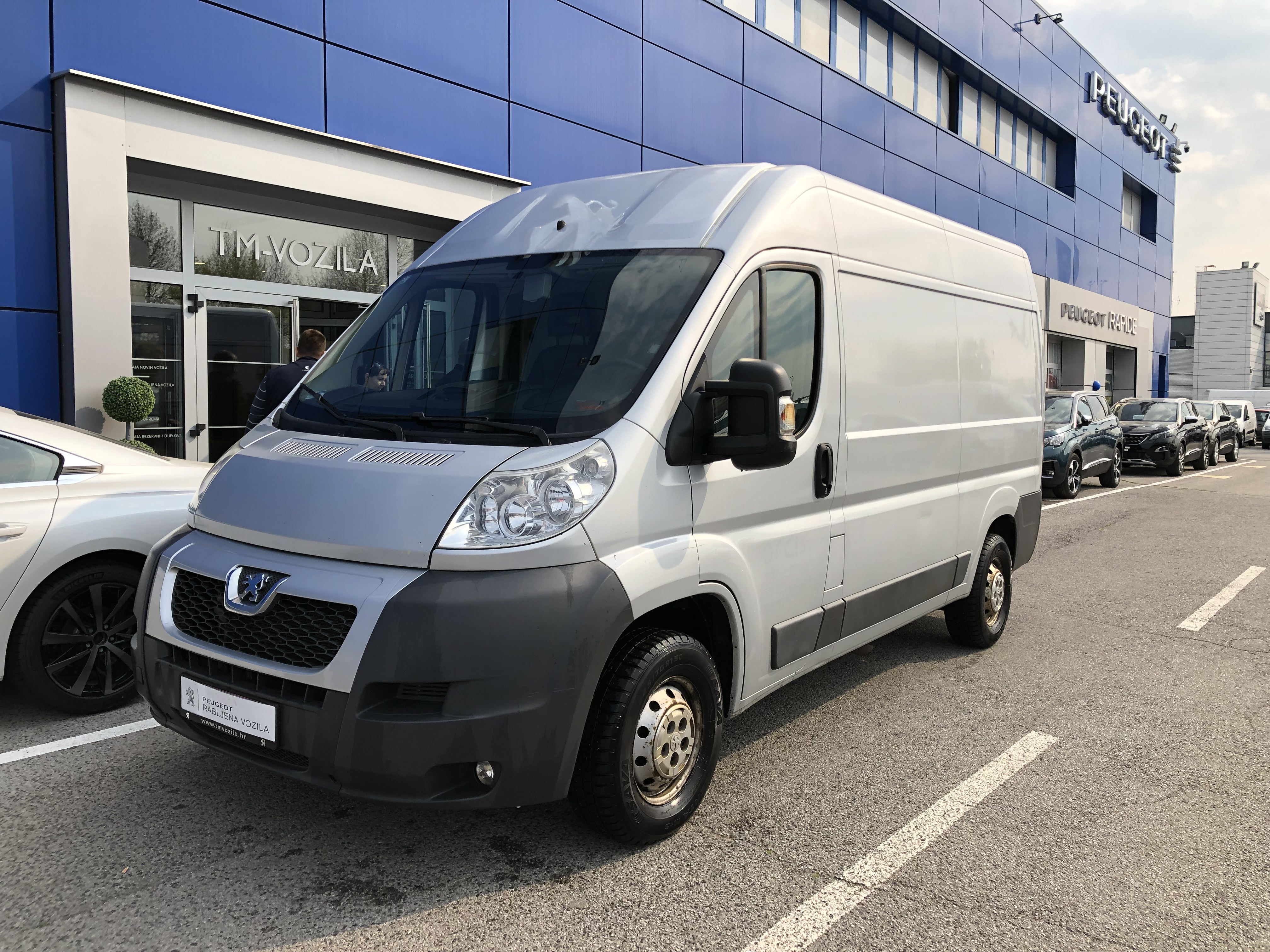 Peugeot boxer l2h2 пассажирский