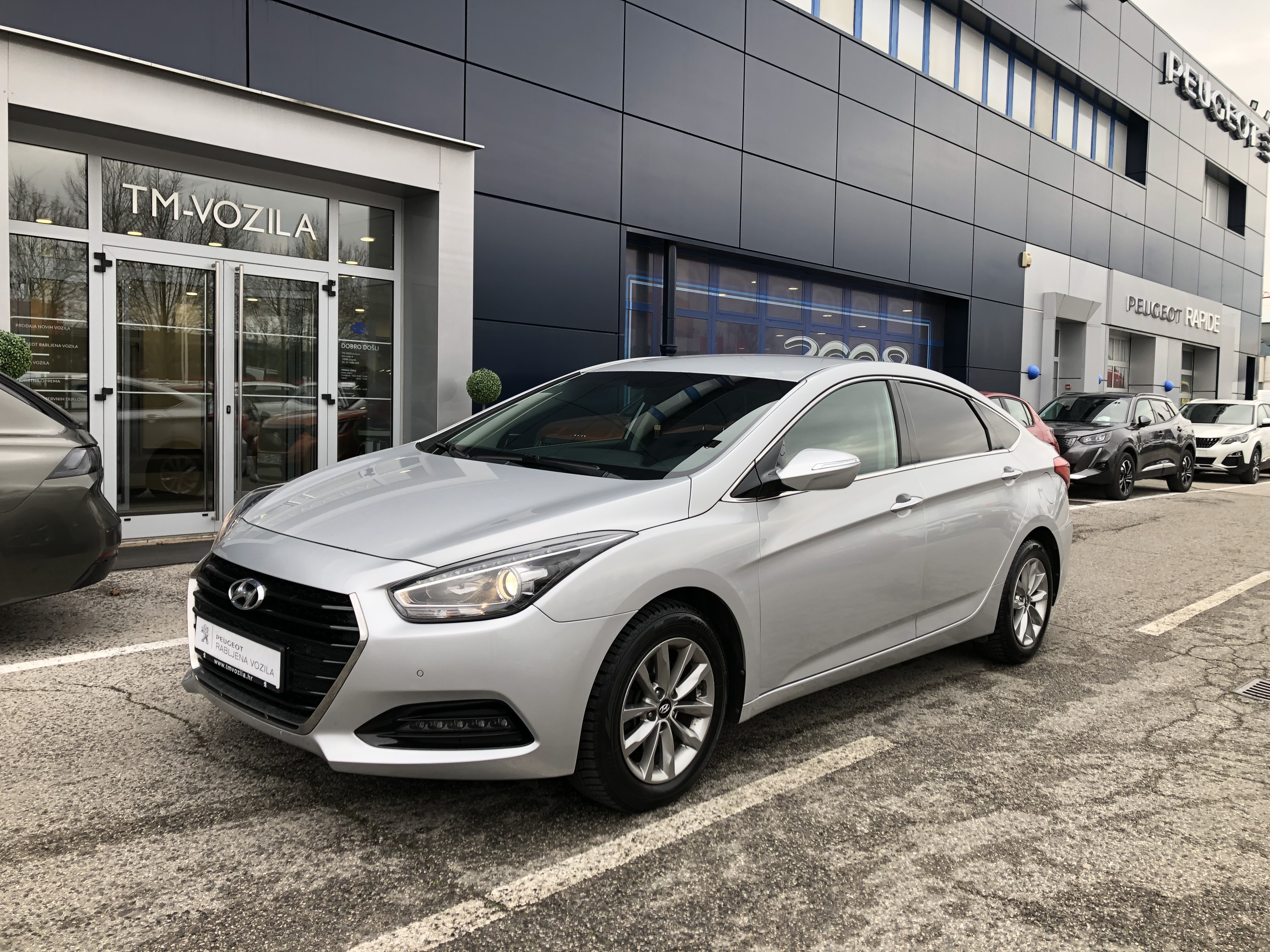 Hyundai ай 40